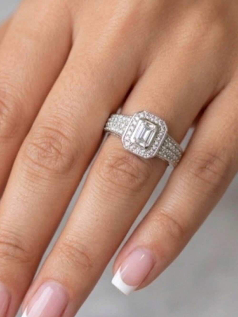 925 Sterling Silver Clear CZ/Glass Halo Cut Square Ladies Engagement Ring Size 7